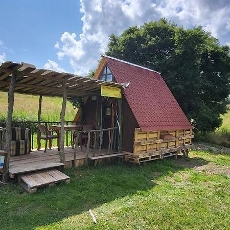 Altana Letnia Nr2 - Herbergerowka Agroturystyka Na Wsi Sloszow Exterior foto