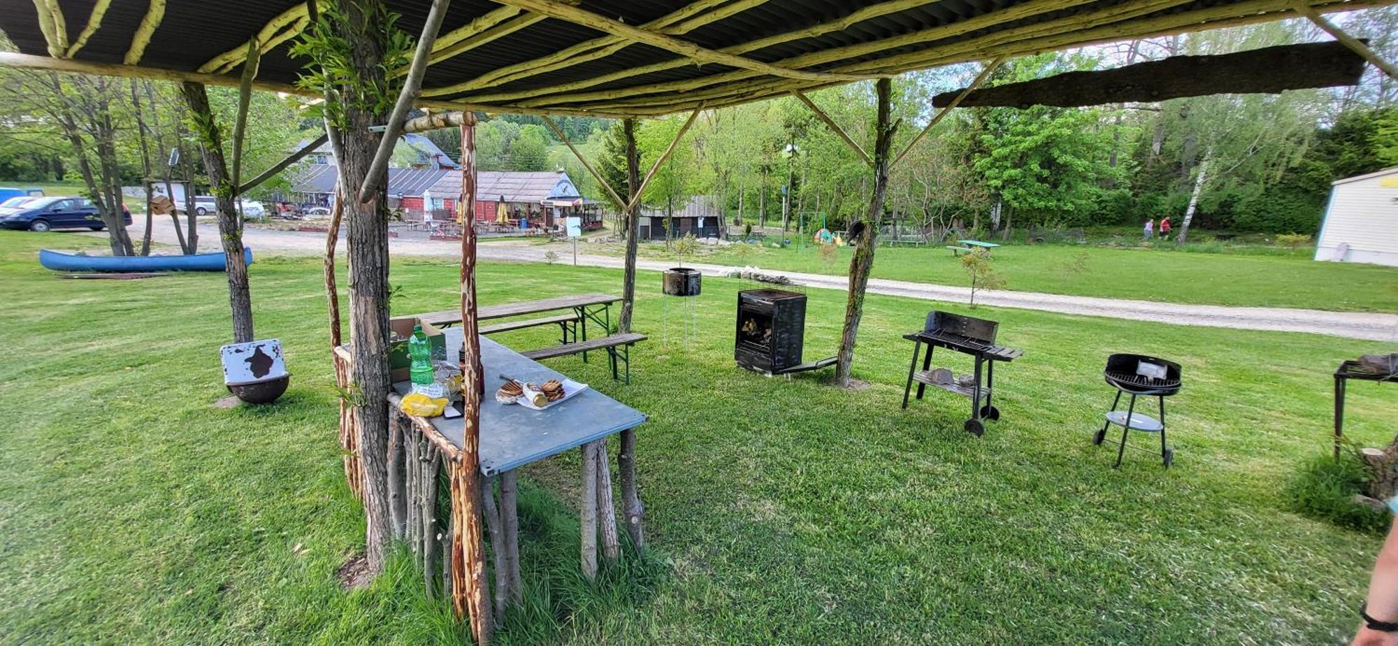 Altana Letnia Nr2 - Herbergerowka Agroturystyka Na Wsi Sloszow Exterior foto