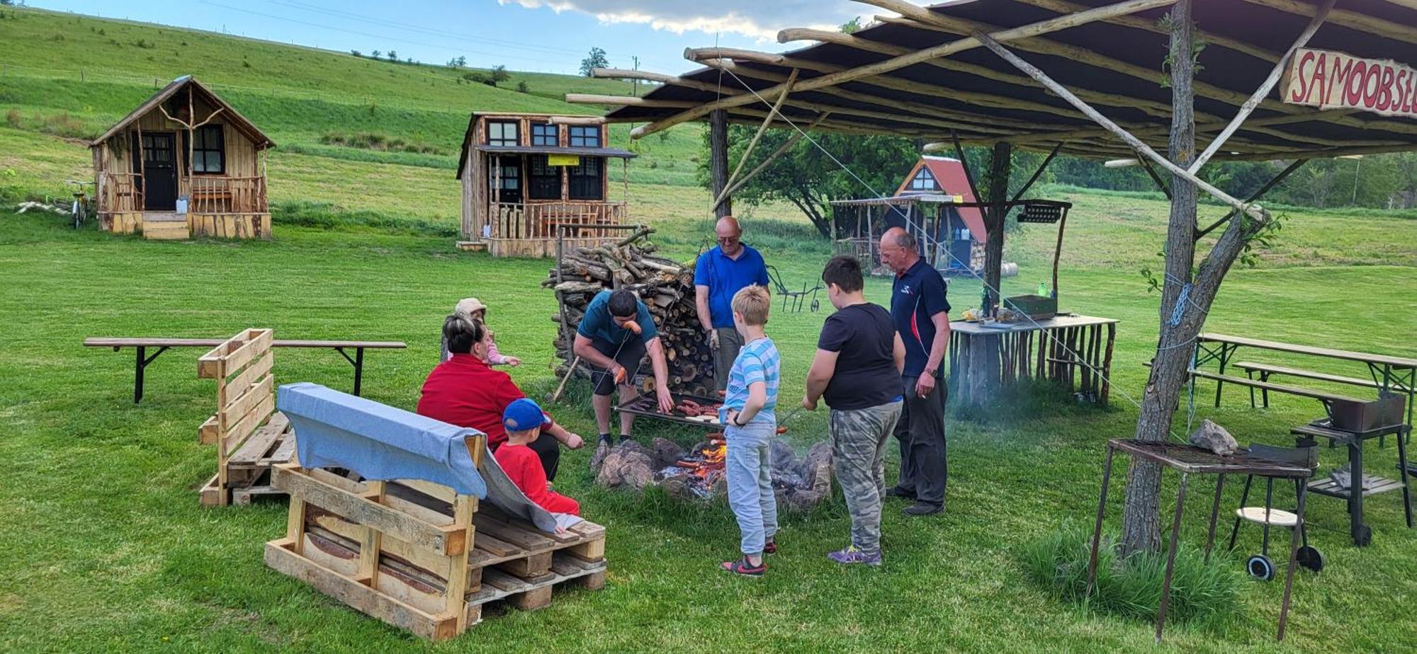 Altana Letnia Nr2 - Herbergerowka Agroturystyka Na Wsi Sloszow Exterior foto
